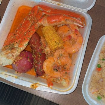 Lotus Seafood & Wings - Game changer/hot box - Chicken Wings Near Me - Houston, Texas Lotus Seafood & Wings - Game changer/hot box - Chicken Wings Near Me - Houston, Texas