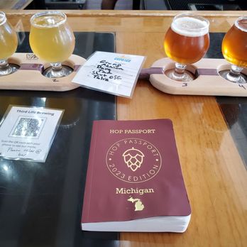 Third Life Brewing - First flight - Breweries Near Me - Manistee, Michigan
