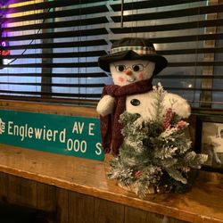 The Englewood Tavern - Seasonal decor