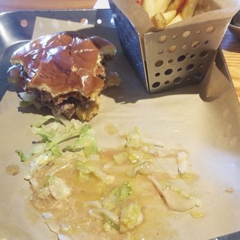 Chili's - My burger was so greasy it was gross! - American Near Me - Turlock, California Chili's - My burger was so greasy it was gross! - American Near Me - Turlock, California