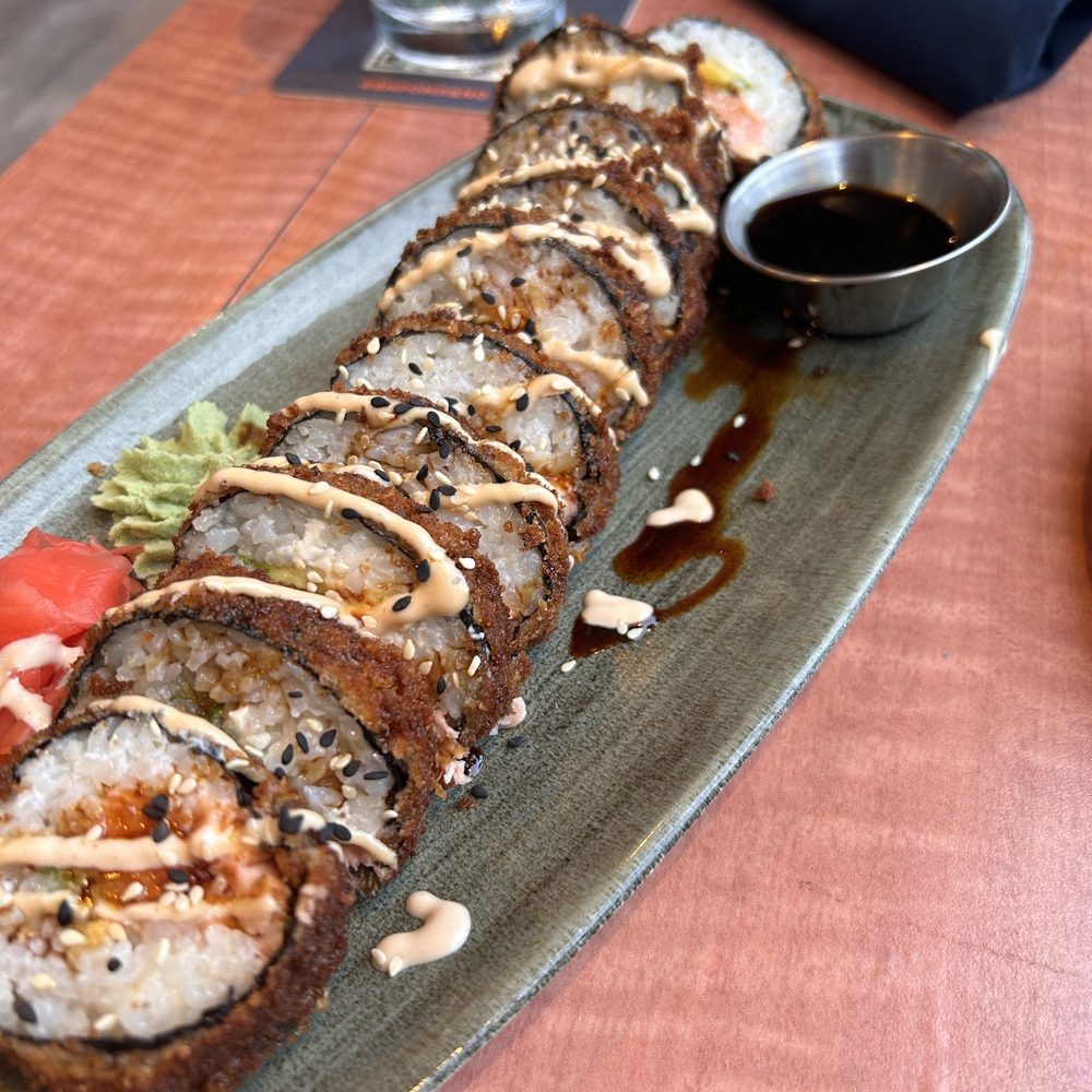 Beach House - Crunch salmon roll - Bars Near Me - Pompano Beach, Florida Beach House - Crunch salmon roll - Bars Near Me - Pompano Beach, Florida