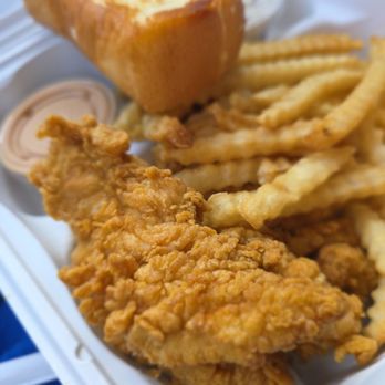 Raising Cane's Chicken Fingers - Box - Fast Food Near Me - Indio, California Raising Cane's Chicken Fingers - Box - Fast Food Near Me - Indio, California