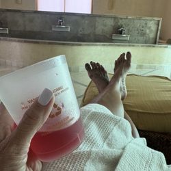 Desert Spa Cabo San Lucas - Hibiscus Water in the relaxation room