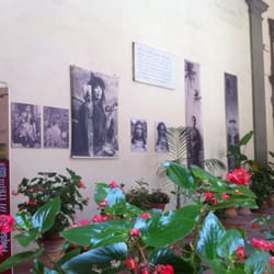 Ingresso della mostra sull'India a Firenze