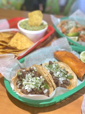 Taco Moro by null