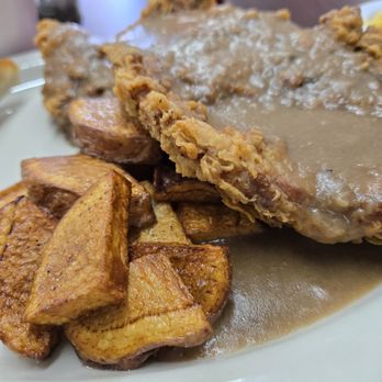 Scales Cafe - Fried Pork Chops - Breakfast & Brunch Near Me - McDade, Texas
