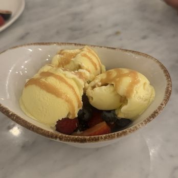 Davino - Gelato and brownies - Mediterranean Near Me - Cancún, ROO Davino - Gelato and brownies - Mediterranean Near Me - Cancún, ROO