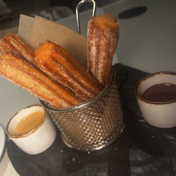 Capa - Spanish Near Me - Lake Buena Vista, Florida