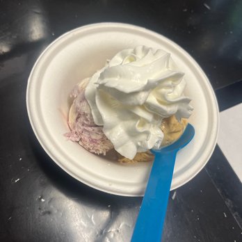 Long Beach Creamery - Mini scoop trio - Ice Cream & Frozen Yogurt Near Me - Long Beach, California Long Beach Creamery - Mini scoop trio - Ice Cream & Frozen Yogurt Near Me - Long Beach, California