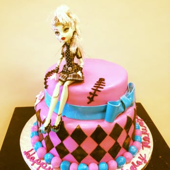 Lovee's Cakes - Monster high - Bakeries Near Me - Layton, Utah Lovee's Cakes - Monster high - Bakeries Near Me - Layton, Utah
