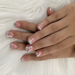 Merry Nails & Spa