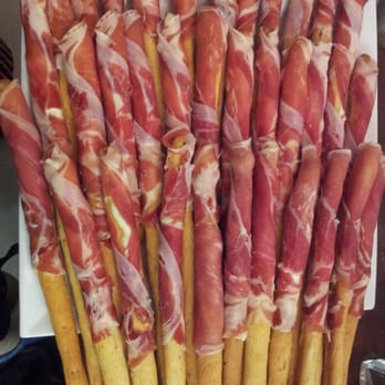 Café Dublín - Grisines de manchecgo y jamón. - Signature Cuisine Near Me - Valencia, V Café Dublín - Grisines de manchecgo y jamón. - Signature Cuisine Near Me - Valencia, V