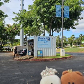 Goodwill Donation Center - We saw this in the parking lot, across from Foodland - Donation Center Near Me - Waipahu, Hawaii Goodwill Donation Center - We saw this in the parking lot, across from Foodland - Donation Center Near Me - Waipahu, Hawaii
