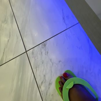 Divine Nail Bar - Toes polished - Nail Salons Near Me - Carrollton, Texas Divine Nail Bar - Toes polished - Nail Salons Near Me - Carrollton, Texas