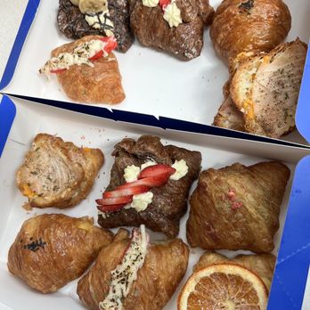 Hazukido - a variety of pastries in a box - Desserts Near Me - Niagara Falls, Ontario