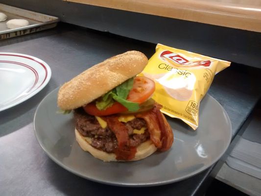 Howdy's Deli by null