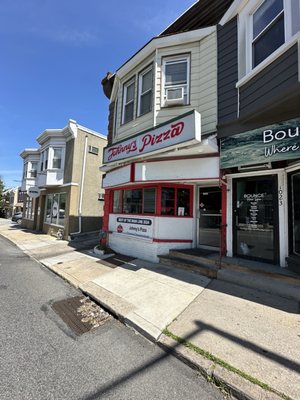 Johnny's Pizza Bryn Mawr by null