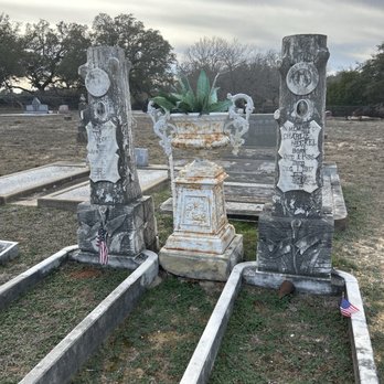 Rocky Creek Cemetery - The most notable graves - Funeral Services & Cemeteries Near Me - Hye, Texas