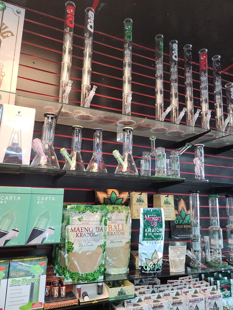 A&G SMOKE SHOP 66 Photos 624 Morning Dr, Bakersfield, California