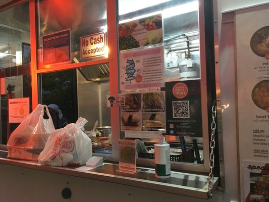 midnite ramen by null