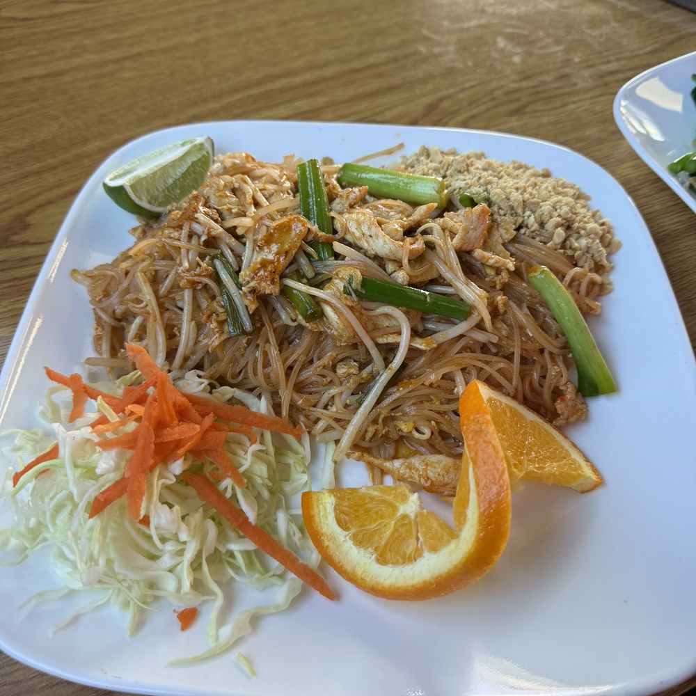 Spice Thai Kitchen - Pad Thai - Thai Near Me - East Wenatchee, Washington Spice Thai Kitchen - Pad Thai - Thai Near Me - East Wenatchee, Washington