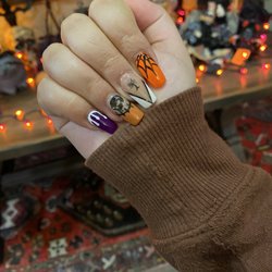 Allure Nails - Halloween nails