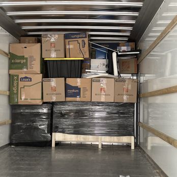 Man with Hands Moving - Pennsylvania to Kentucky. - Movers Near Me - Philadelphia, Pennsylvania