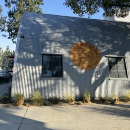 Exterior photo of Le Hut Dinette - Santa Ana, California Exterior photo of Le Hut Dinette - Santa Ana, California