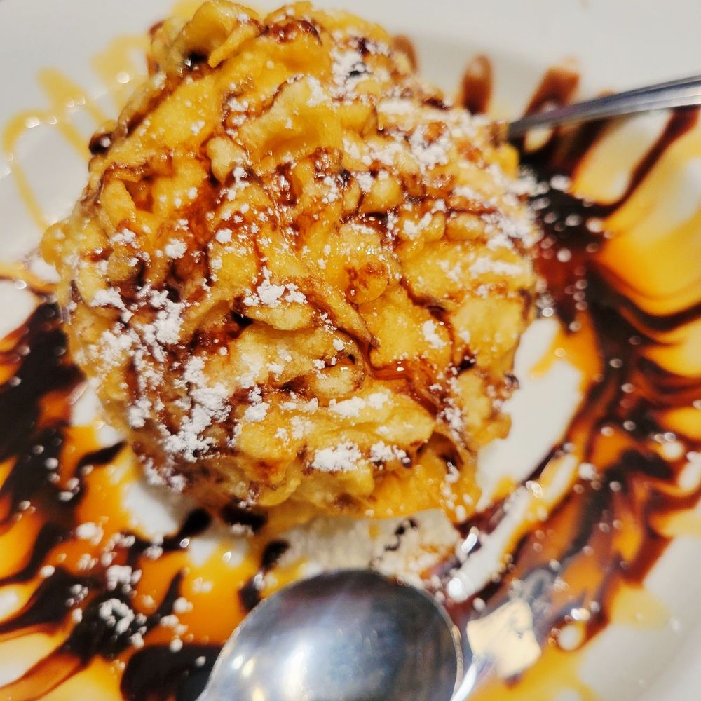 Fried ice cream sans banana. Delicious. Fried ice cream sans banana. Delicious.