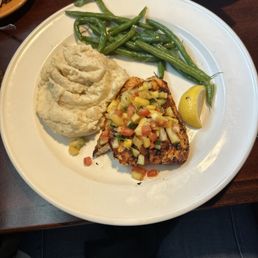 Salmon green beans mashed potatoes