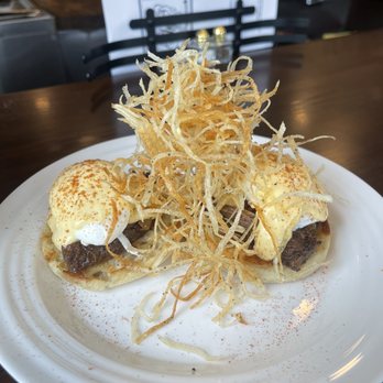 Fleur STL - Short rib eggs Benedict - Breakfast & Brunch Near Me - St. Louis, Missouri