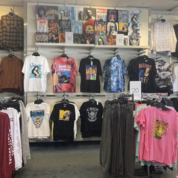 Mandee - Graphic tees n shirts for men and women - Accessories Near Me - Kearny, New Jersey