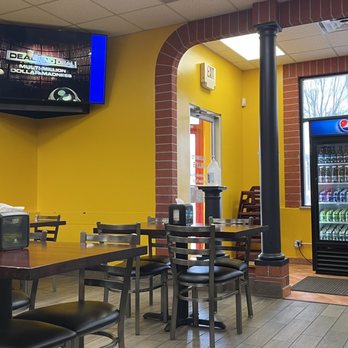 Nally's Kitchen - Dining area - Mexican Near Me - Davenport, Iowa Nally's Kitchen - Dining area - Mexican Near Me - Davenport, Iowa