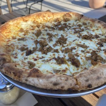 Cosmos Snack Bar - White pizza with sausage - Pizza Near Me - Reno, Nevada