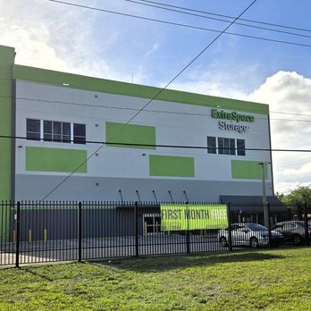 Extra Space Storage - Alternate Beauty Image - Self Storage Near Me - Miami, Florida Extra Space Storage - Alternate Beauty Image - Self Storage Near Me - Miami, Florida