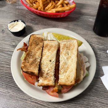 Mil-Lee's Diner - Interesting Turkey Club presentation. - Breakfast & Brunch Near Me - Yardley, Pennsylvania Mil-Lee's Diner - Interesting Turkey Club presentation. - Breakfast & Brunch Near Me - Yardley, Pennsylvania