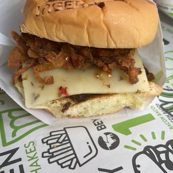 BurgerFi - Bbq Burger with Veggie patty (Can you find the patty?!) - Burgers Near Me - Oxon Hill, Maryland BurgerFi - Bbq Burger with Veggie patty (Can you find the patty?!) - Burgers Near Me - Oxon Hill, Maryland