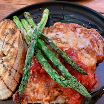 Delicioso Bistro - Chicken Parmesan - Diners Near Me - Modesto, California