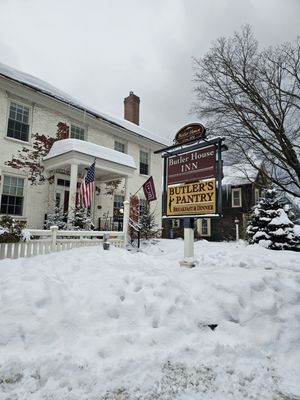 Butler's Pantry Breakfast and Dinner by null