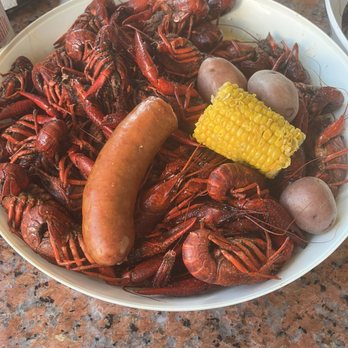 Crawfish Palace - Cajun/Creole Near Me - Haughton, Louisiana