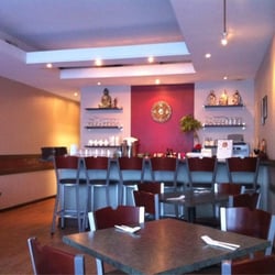 Chai's Asian Bistro - Interior