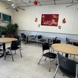 Handy Kitchen - Inside Seating - April 2026