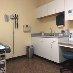 Trails Family Medical - Exam room.