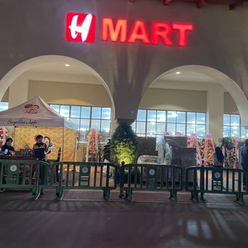 H Mart - Irvine Northpark - Grocery Near Me - Irvine, California