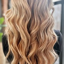Salon 811