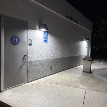 Tesla Supercharger - Firebaugh - Restrooms - EV Charging Stations Near Me - Firebaugh, California Tesla Supercharger - Firebaugh - Restrooms - EV Charging Stations Near Me - Firebaugh, California