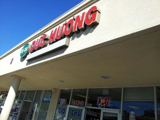 Gio Cha Duc Huong by null