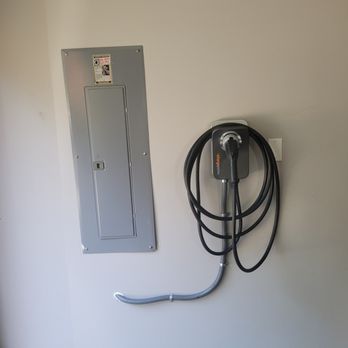 TouchStone Electric - Electricians Near Me - Shoreline, Washington
