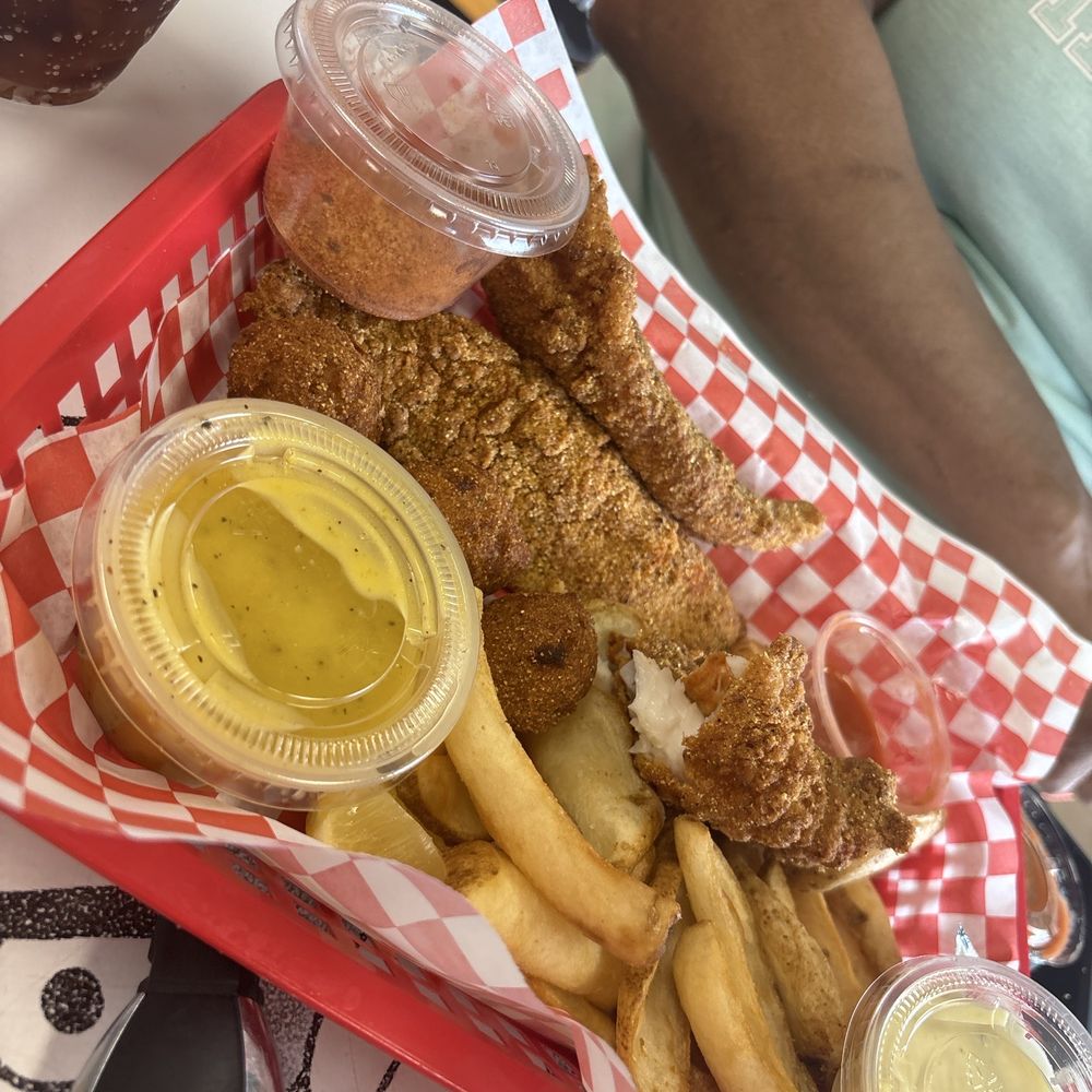 Wing It - Catfish Combo (2pc) with lemon pepper sauce - Chicken Wings Near Me - Las Vegas, Nevada Wing It - Catfish Combo (2pc) with lemon pepper sauce - Chicken Wings Near Me - Las Vegas, Nevada