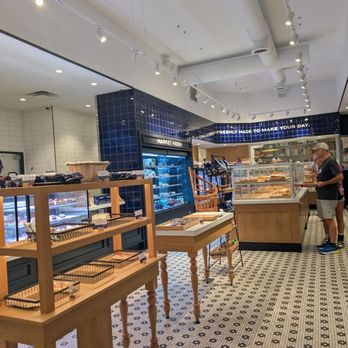 Paris Baguette - Store - Bakeries Near Me - Louisville, Kentucky Paris Baguette - Store - Bakeries Near Me - Louisville, Kentucky